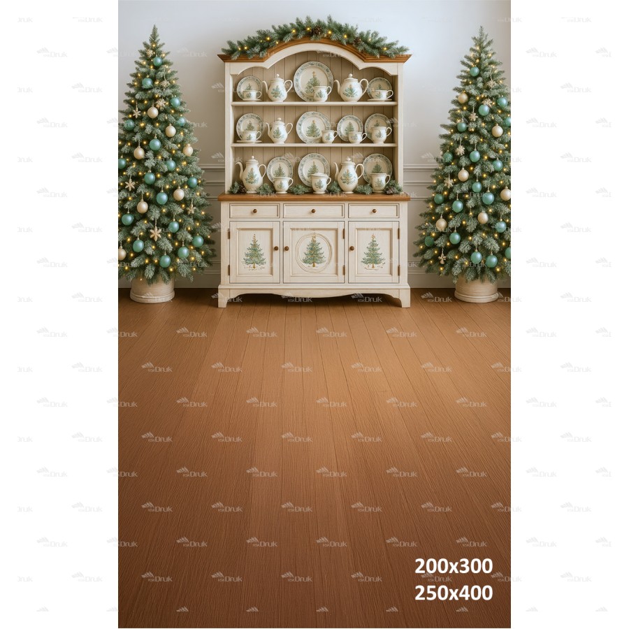 Tło fotograficzne Boże Narodzenie – Biały Kredens z Porcelaną i Choinki w Pastelach B_850